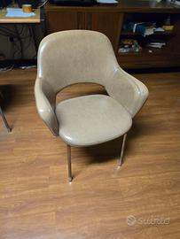 poltroncina vintage in sky