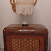 radio d'epoca con giradischi inizi 900