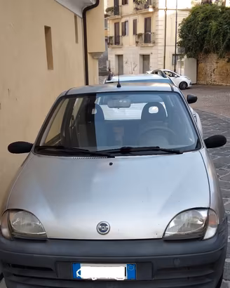FIAT 600