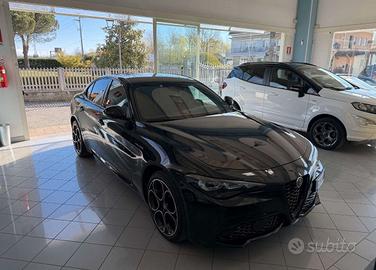 Alfa Romeo Giulia 2.0 Turbo 280 CV AT8 AWD Q4 Velo