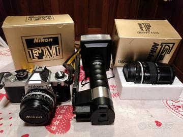 NIKON FM con 50 1,8 +135 2,8 + Flash METZ 45 Ct1