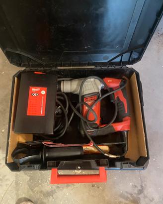 Tassellatore Milwaukee piu set punte