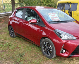 Toyota yaris hybrid automatica