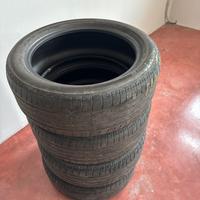 Gomme 225/50 18