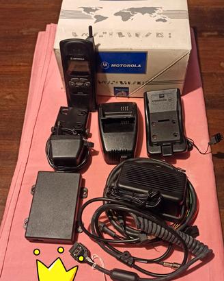 Motorola D470 con scatola ed accessori