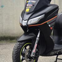 Aprilia sxr 50 racing