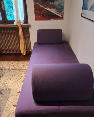 Sofa' come nuovo .I cuscinoni sono  spostabili.