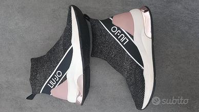 SCARPE SNEACKERS IN MAGLINA LIU JO nere/rosa/bianc