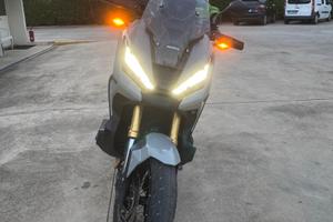Honda xadv