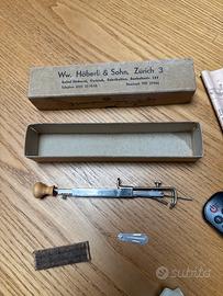 Apparecchio per cucire a mano antico