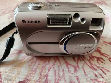 Fotocameradigitale FUJIFILM Finepix A 210 + 2 XD