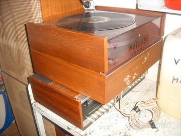 Il Rituale del Vinile: Giradischi Vintage GRUNDIG