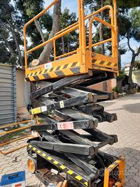 piattaforma elevatrice a pantografo 