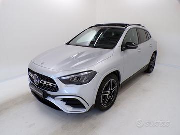 MERCEDES-BENZ GLA-H247 2023 - GLA 200 d AMG Line P