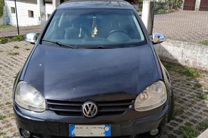 Volkswagen Golf 5a serie 2.0 TDI 3 porte sport