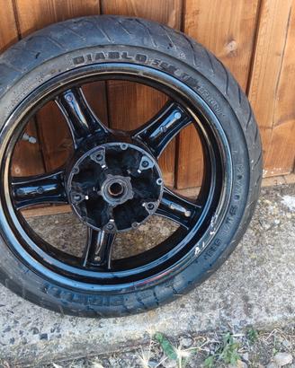 gomma nuova Pirelli Diablo 