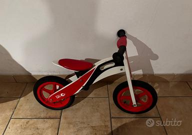 Bici in legno senza pedali