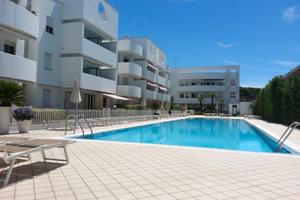 Jesolo-piano terra-piscina-centrale-spiaggia