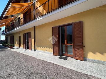 2 LOCALI A VARESE