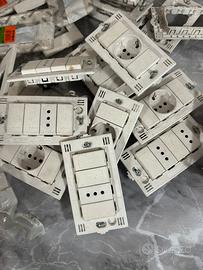 Materiale elettrico Bticino
