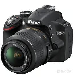 Reflex D3200 - Nero + Nikon AF-S DX Nikkor 18-55mm