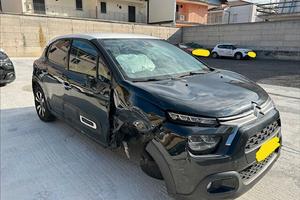 Citroen C3 2023 sinistrata incidentata BlueHDi 100