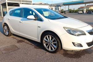 Opel astra J 2010