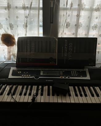 Yamaha YPT-210 - Tastiera elettronica 61 tasti