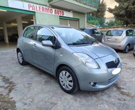Toyota Yaris 1.4 D-4D 90cv 5 porte Sol