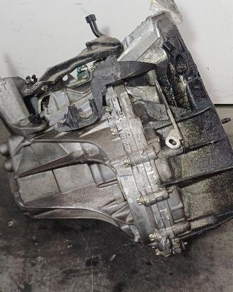 CAMBIO MANUALE COMPLETO NISSAN Qashqai Serie 32010