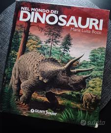 Libro: Nel Mondo dei dinosauri 