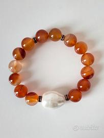 Bracciale con corniola e madreperla