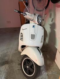 Vespa Gts 300