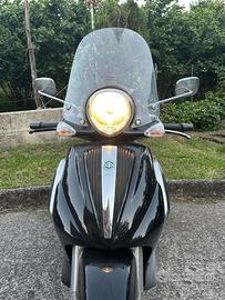 Piaggio Beverly  500