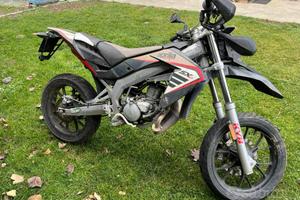 aprilia 50cc super motard