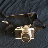 Fotocamera Olympus E-M10 Mark kit II