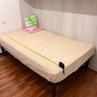 Letto una piazza e mezzo con doghe e materasso