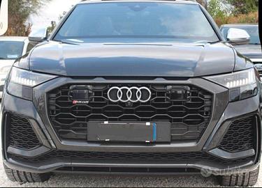 Audi Q8 RS TFSI V8 quattro tiptronic