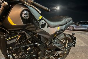 Moto Benelli Leoncino