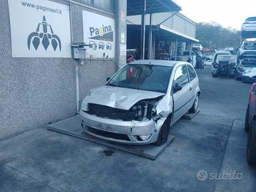 FORD FIESTA 1.2 B 2004 FUJA  PER RICAMBI