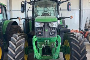 JOHN DEERE 6130M