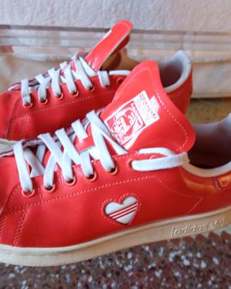 Sneakers  Adidas Stan Smith rosse vernice ne.39