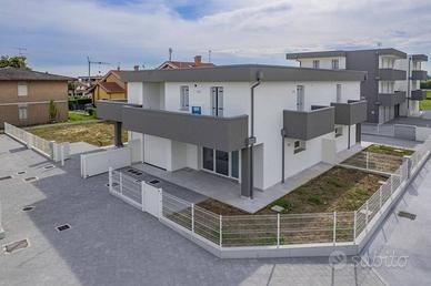 Villa di 110 m² con 4 locali e box auto a Sant'Ang