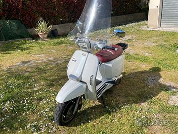 Lambretta V200 Special