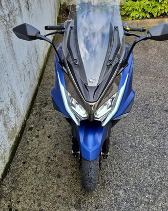 Scooter Kymco 550
