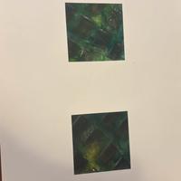 Disegno astratto verde e rosso