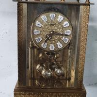 orologio da comodino