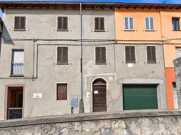CASA SEMINDIPENDENTE A CREMIA