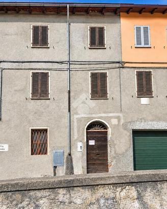 CASA SEMINDIPENDENTE A CREMIA