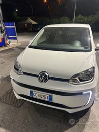VOLKSWAGEN e-up - 2023